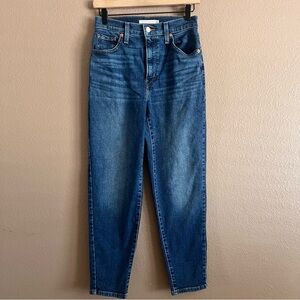 Levi's High Waisted Mom Jeans Size 26